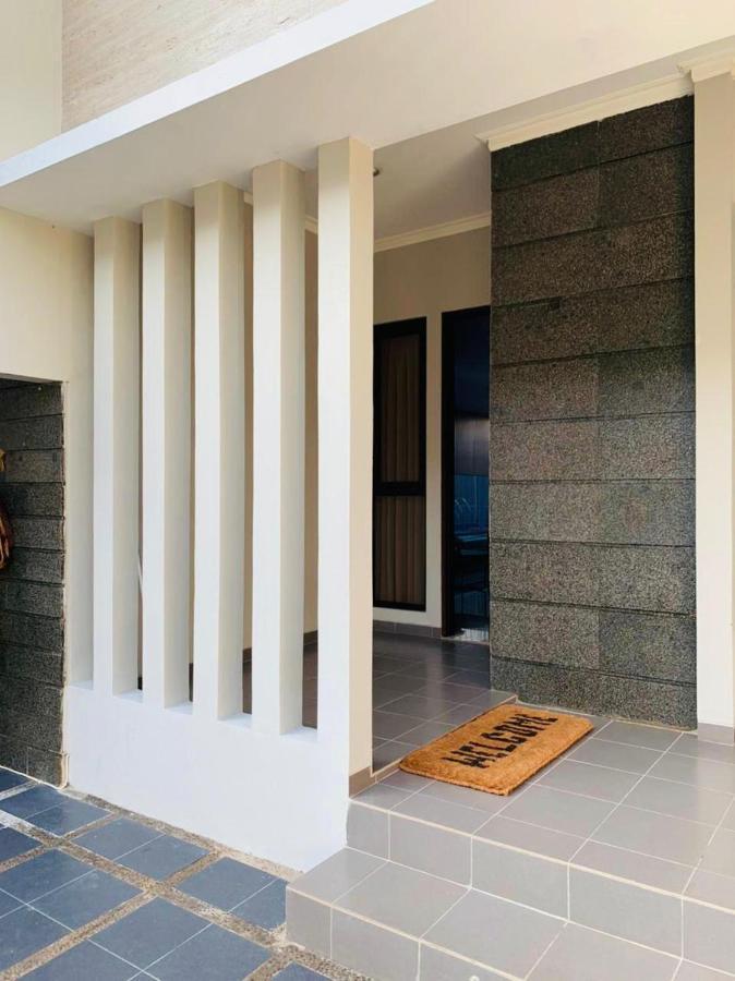 Villa Platinum Setrasari 5br Private Pool