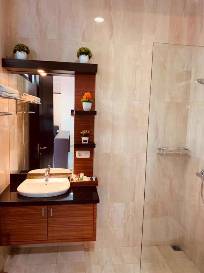 Platinum Setrasari 5br Private Pool * Bandung